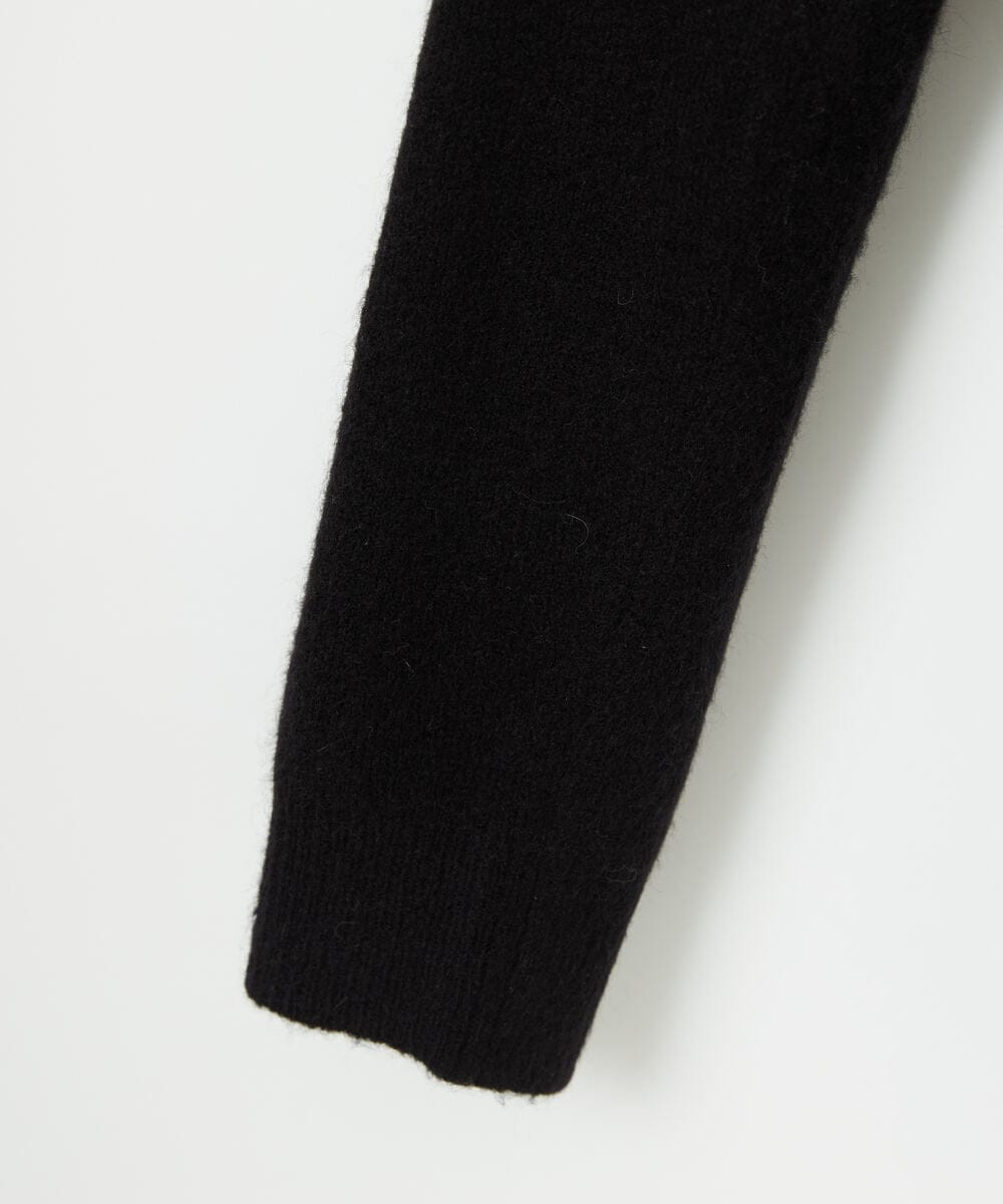 GJSAE35200 Jocomomola(ホコモモラ) Peludo Vネックニットカーディガン ブラック