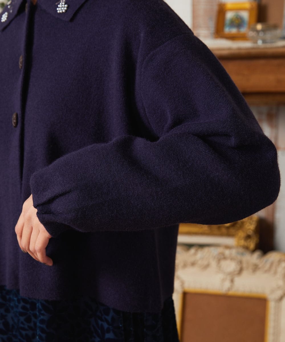 GJSAE51220 Jocomomola(ホコモモラ) Tesoro フラワーモチーフニットカーディガン ネイビー