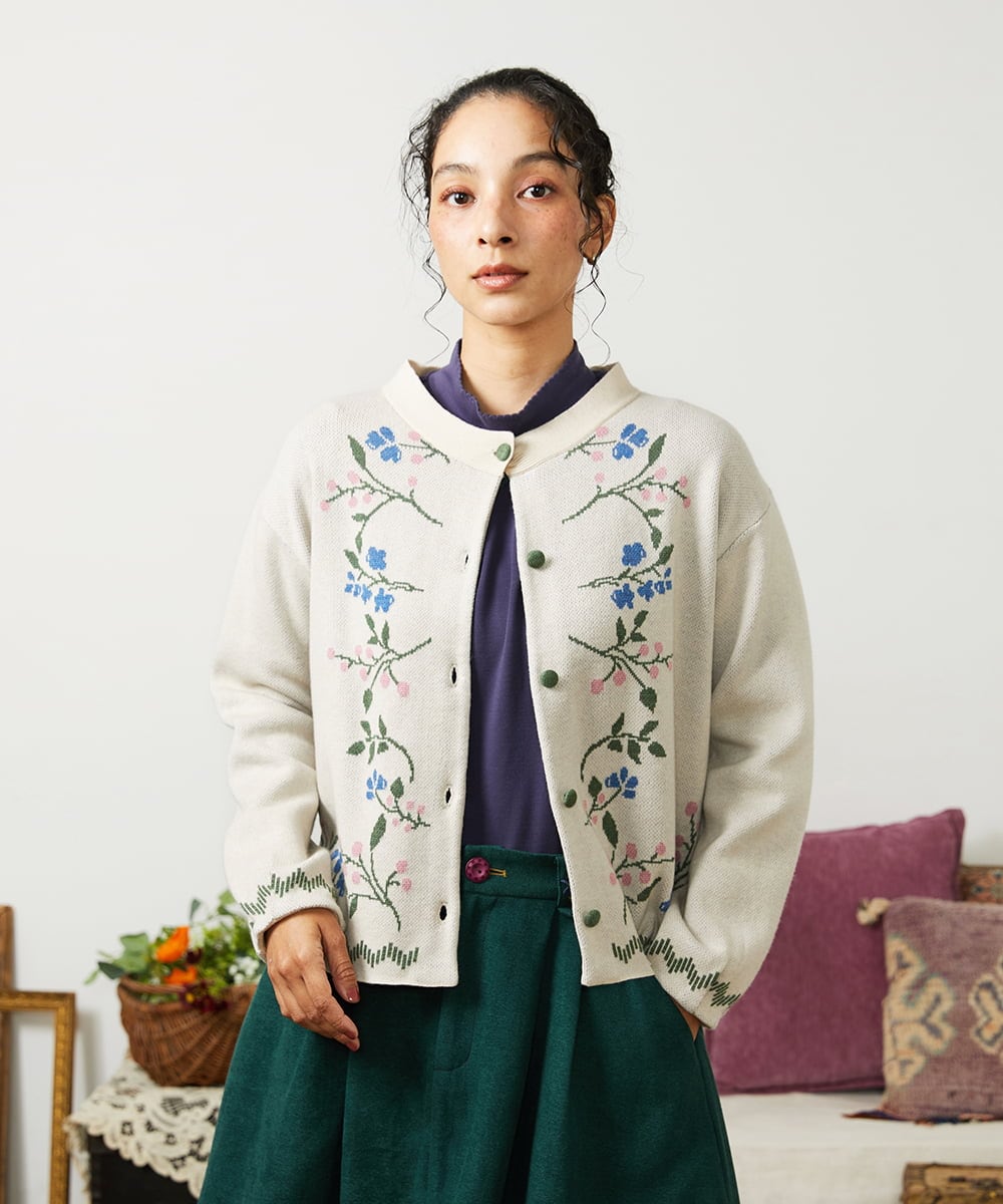 GJSCD01220 Jocomomola(ホコモモラ) El galgo フラワーモチーフニットカーディガン アイボリー