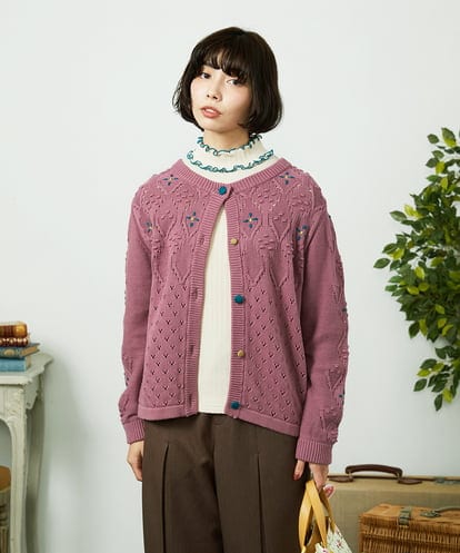 GJSDD30220 Jocomomola フラワー刺繍ケーブルニットカーディガン