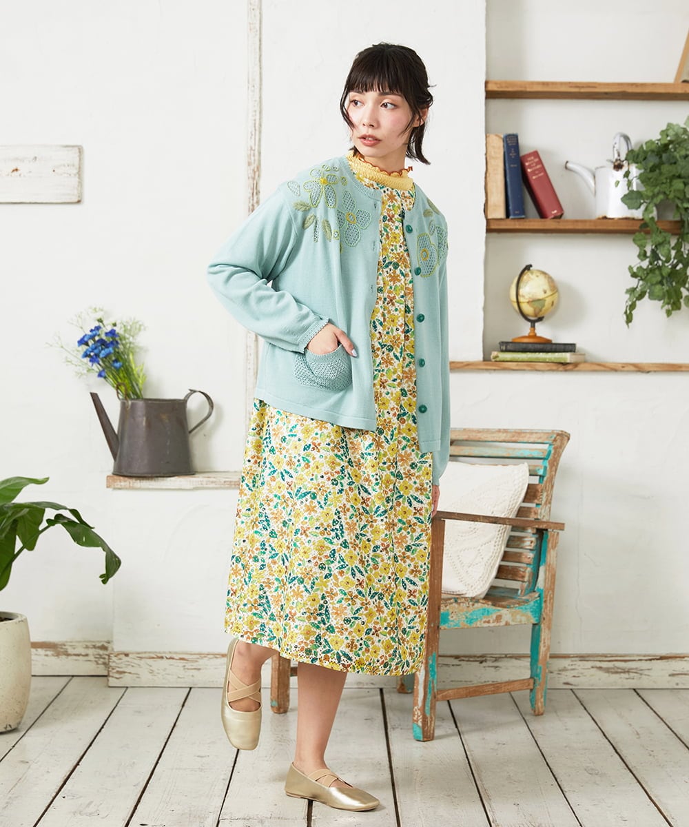 GJSFD50230 Jocomomola(ホコモモラ) El Rucio フラワー刺繍ニットカーディガン ライトブルー