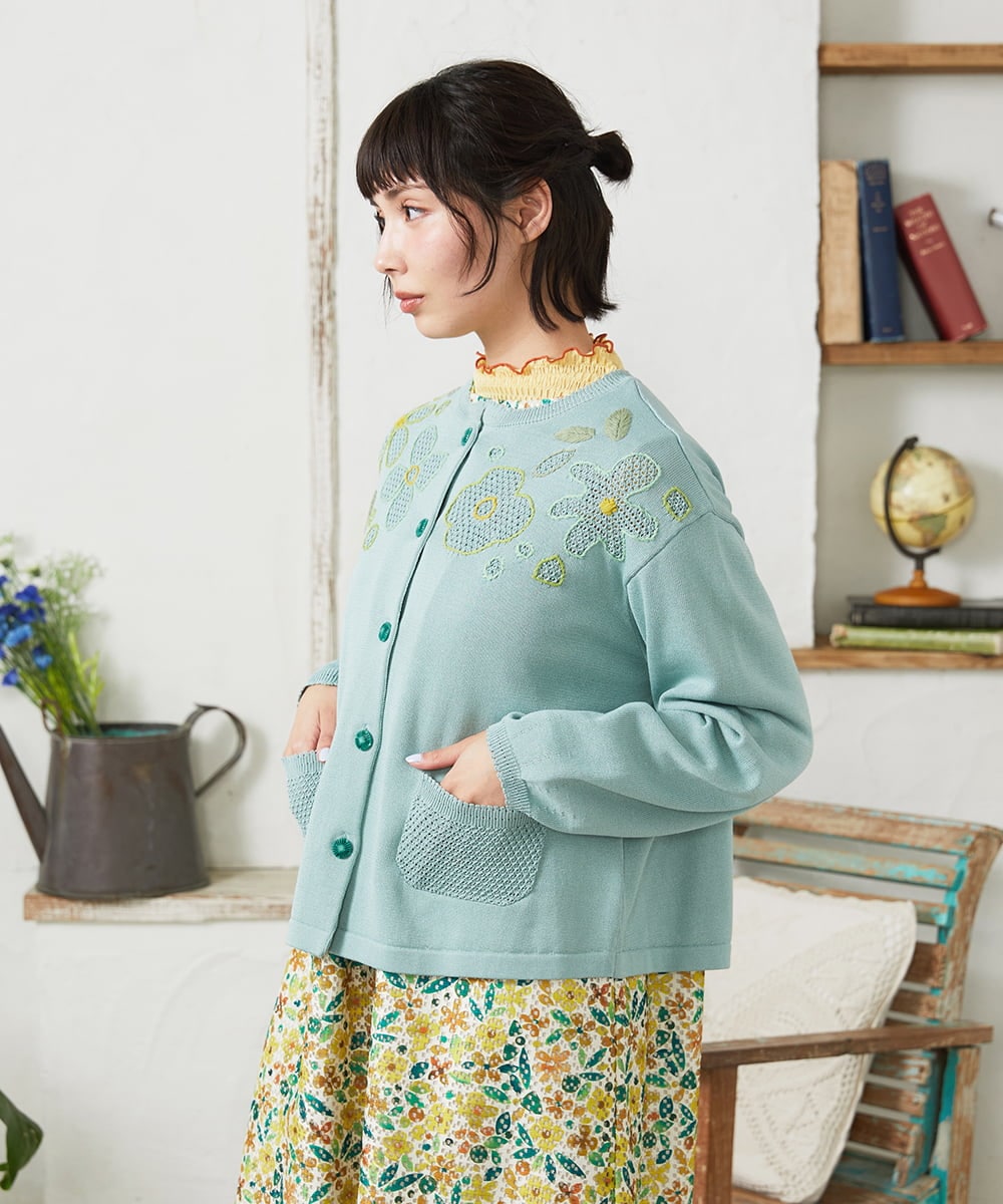 GJSFD50230 Jocomomola(ホコモモラ) El Rucio フラワー刺繍ニットカーディガン ライトブルー