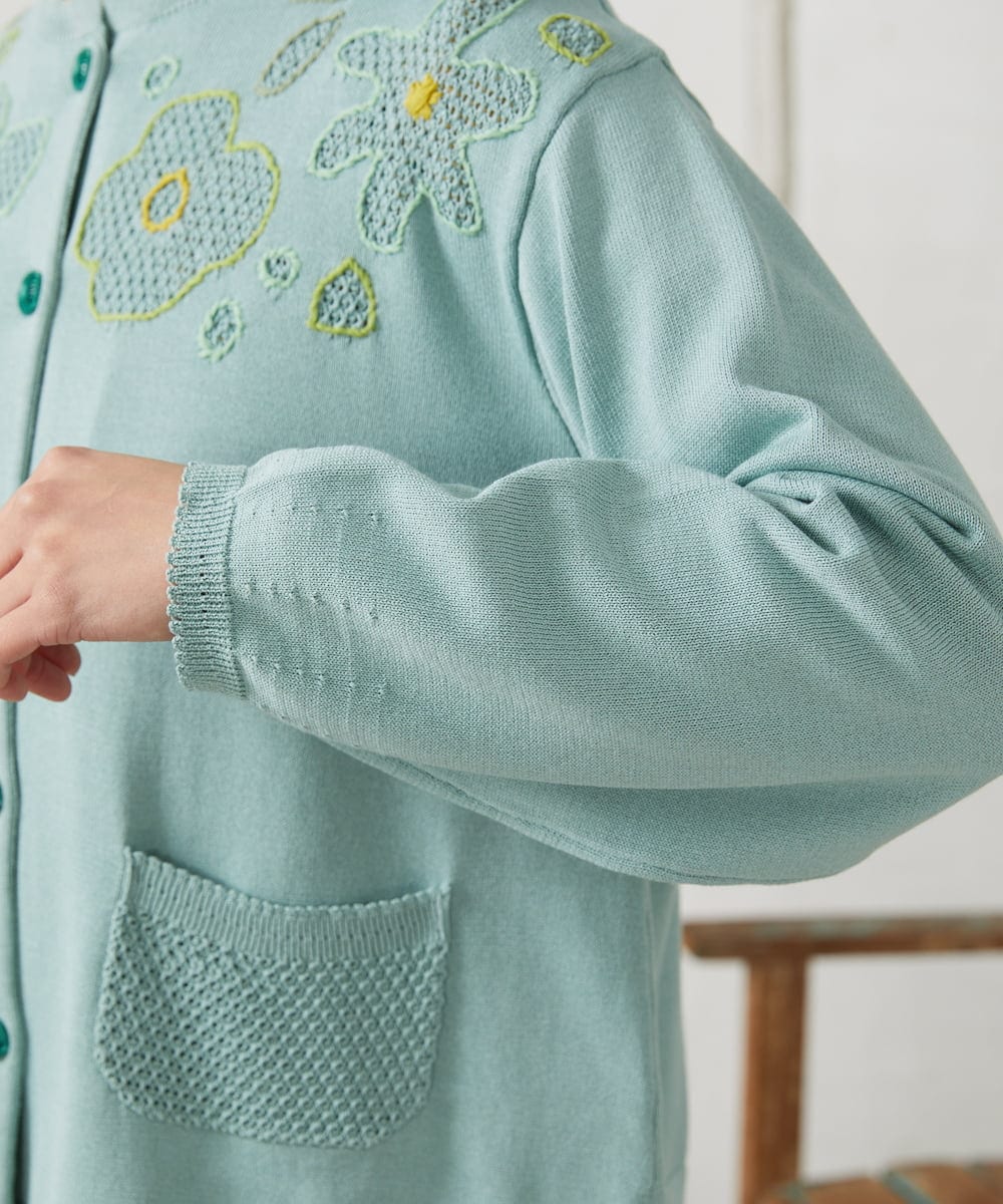 GJSFD50230 Jocomomola(ホコモモラ) El Rucio フラワー刺繍ニットカーディガン ライトブルー