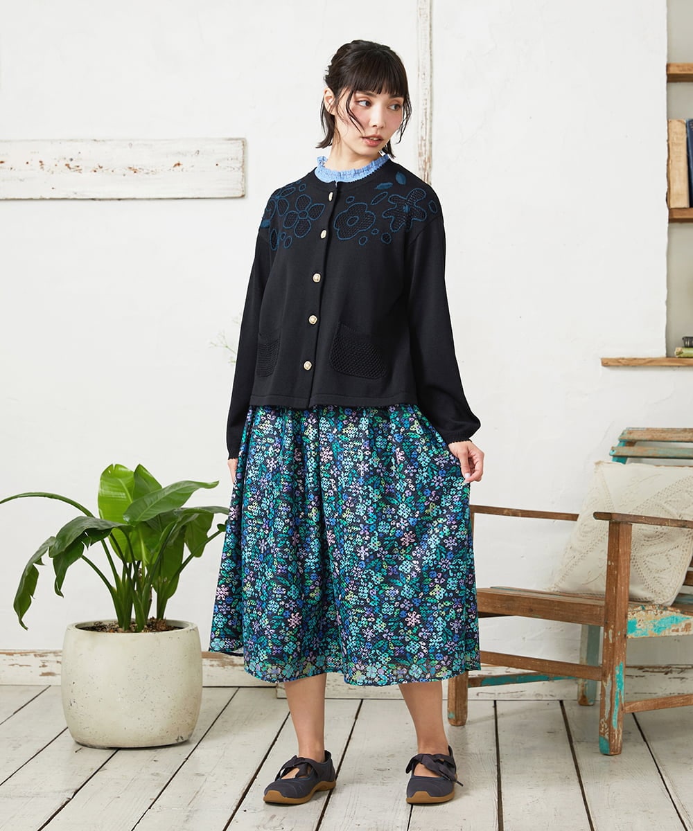 GJSFD50230 Jocomomola(ホコモモラ) El Rucio フラワー刺繍ニットカーディガン ブラック