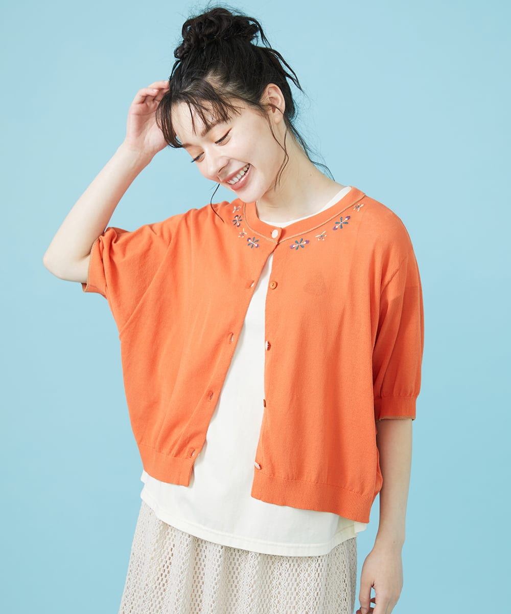 GJSHV30180 Jocomomola(ホコモモラ) 【接触冷感・UVカット】Floretes クルーネック刺繍カーディガン ホワイト