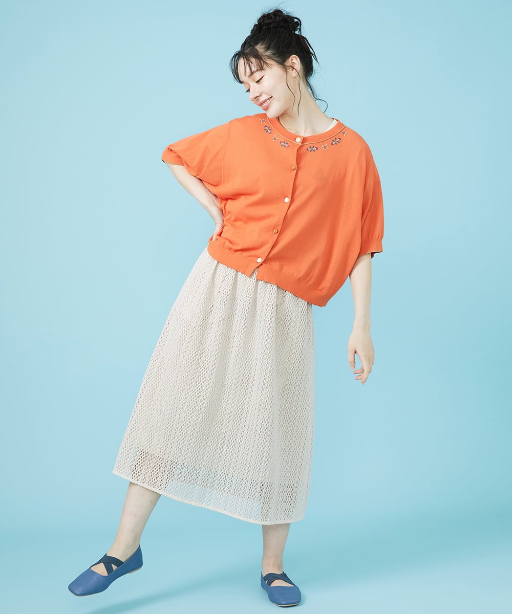 GJSHV30180 Jocomomola(ホコモモラ) 【接触冷感・UVカット】Floretes クルーネック刺繍カーディガン ホワイト