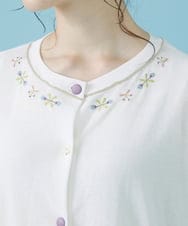 GJSHV30180 Jocomomola(ホコモモラ) 【接触冷感・UVカット】Floretes クルーネック刺繍カーディガン ホワイト