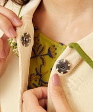 GJSJE50220 Jocomomola(ホコモモラ) Flor Tejido フラワーニットカーディガン アイボリー