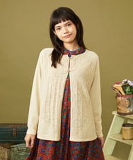 GJSLD33240 Jocomomola(ホコモモラ) Suarve 透かし編みリボンボタンカーディガン アイボリー
