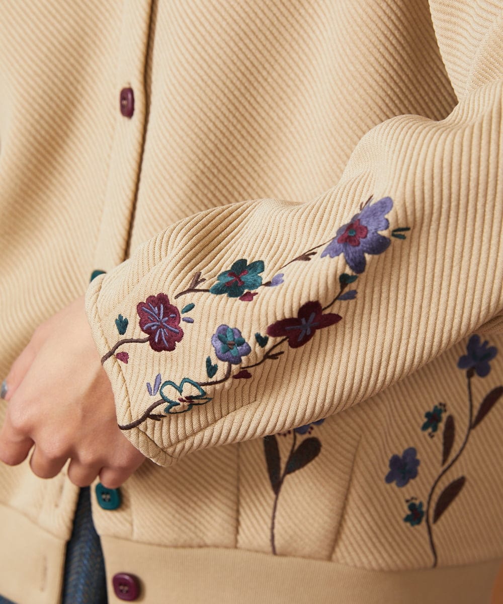 GJTAE37220 Jocomomola(ホコモモラ) Florecer フラワー刺繍カットソーカーディガン グリーン