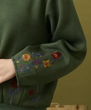 GJTAE37220 Jocomomola(ホコモモラ) 【早割10%OFF】フラワー刺繍カットソーカーディガン グリーン