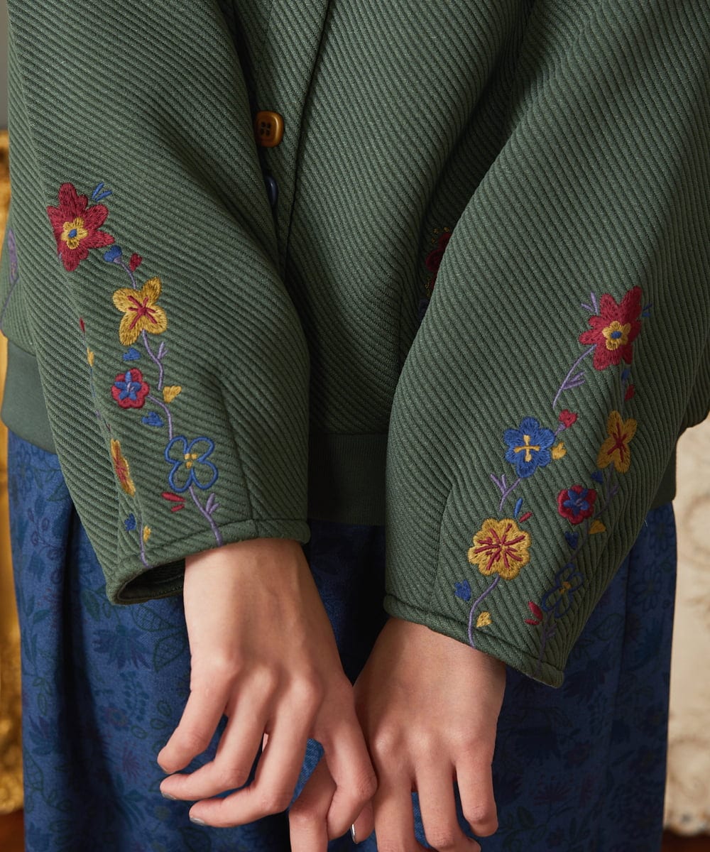 GJTAE37220 Jocomomola(ホコモモラ) Florecer フラワー刺繍カットソーカーディガン グリーン