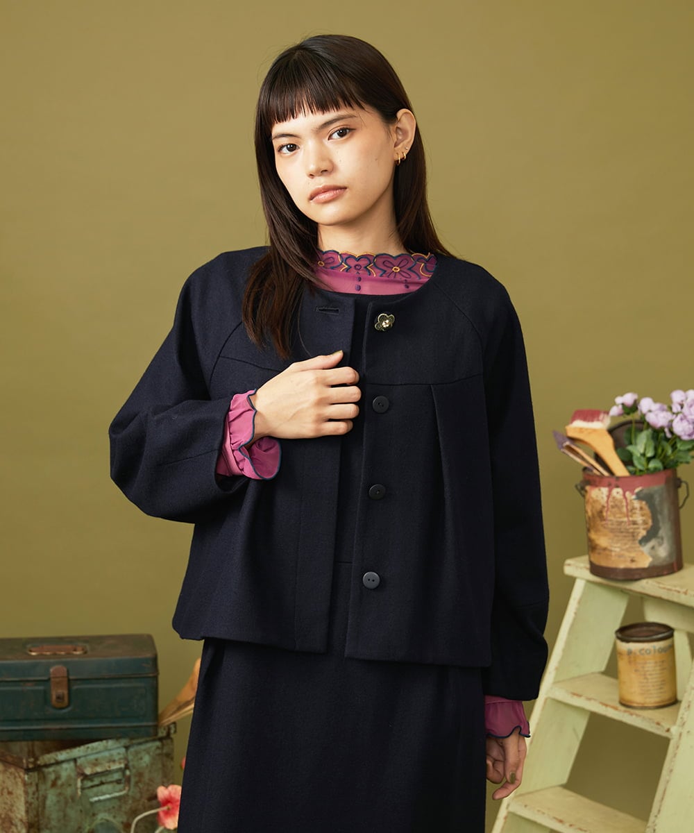 GJTLD50300 Jocomomola(ホコモモラ) 圧縮天竺 ショートジャケット［オケージョン］ ネイビー