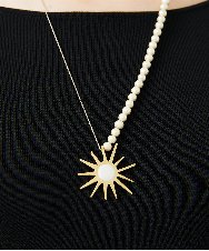GK2AD01130 Sybilla(シビラ) アスタリスクコットンパールネックレス ゴールド