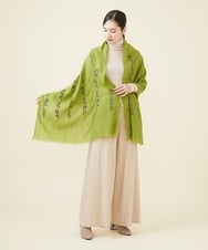 GK3AV05330 Sybilla(シビラ) フラワーモチーフ刺繍ストール グリーン