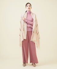 GK3AV05330 Sybilla(シビラ) フラワーモチーフ刺繍ストール ベージュ