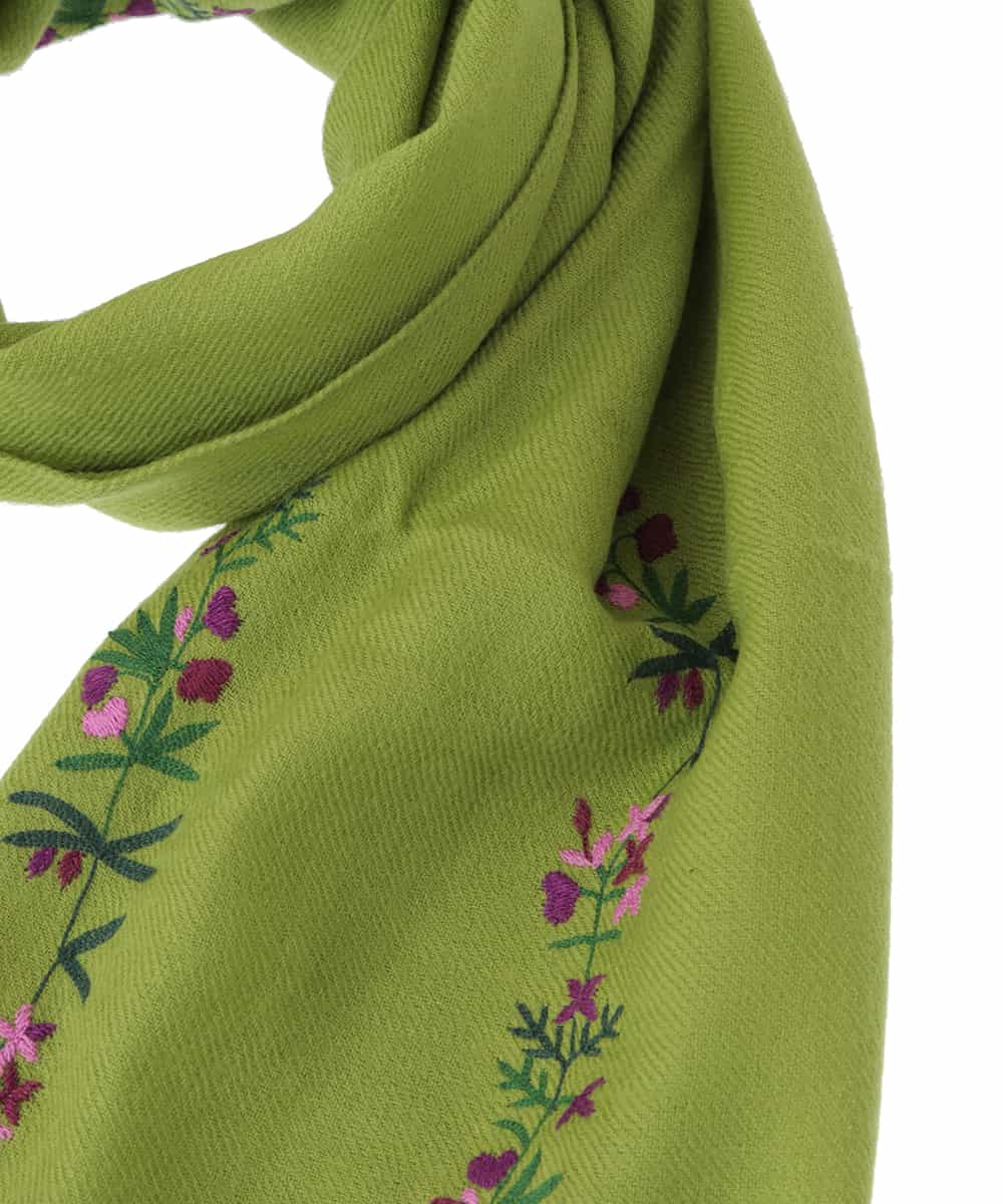 GK3AV05330 Sybilla(シビラ) フラワーモチーフ刺繍ストール グリーン