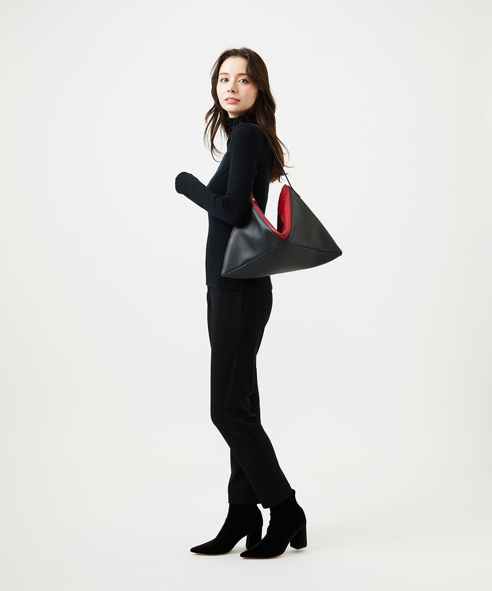 GK5AD01600 Sybilla(シビラ) バイカラーレザーバッグ ブラック