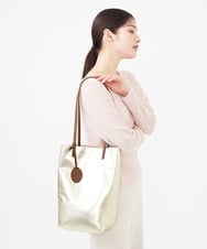 GK5GA02360 Sybilla(シビラ) メタリックレザートートバッグ ゴールド