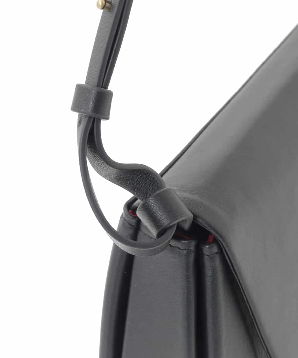 GK5GD02360 Sybilla(シビラ) ワイドスクエアショルダーバッグ ブラック