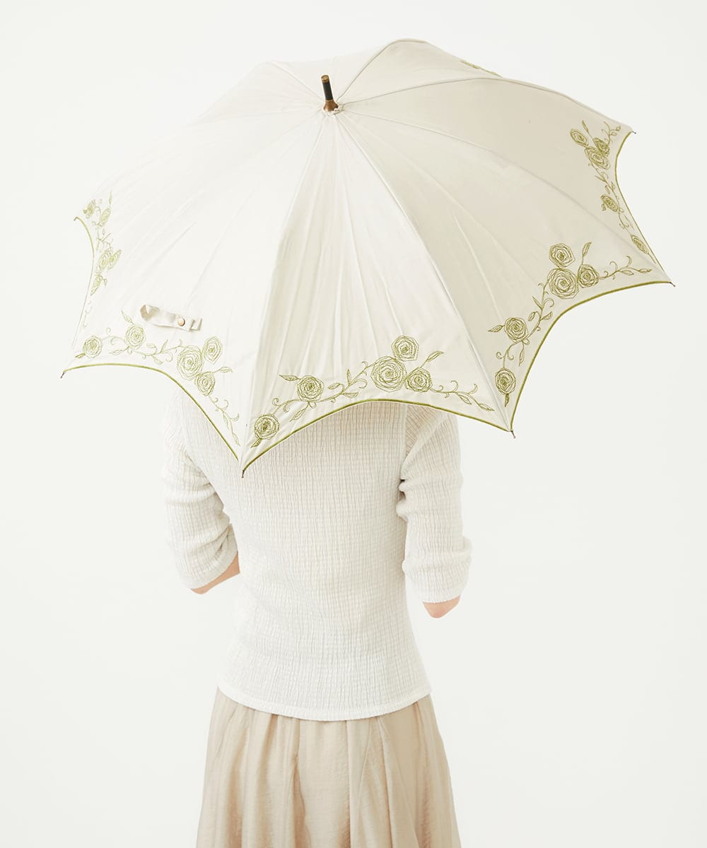 GKYGB03210 Sybilla(シビラ) 【晴雨兼用・UVカット】フラワーモチーフ刺繍日傘 ベージュ
