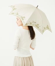 GKYGB03210 Sybilla(シビラ) 【晴雨兼用・UVカット】フラワーモチーフ刺繍日傘 ベージュ