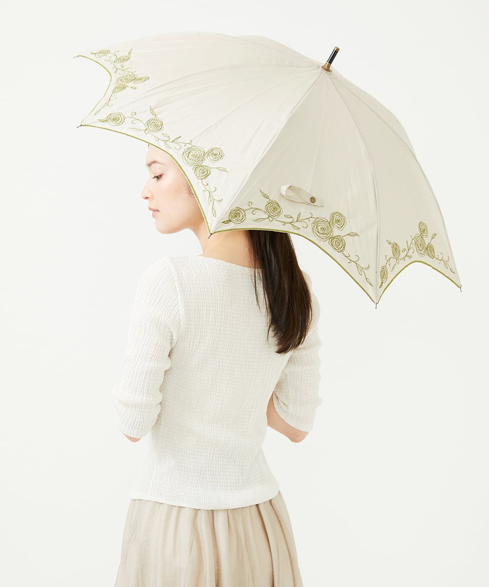GKYGB03210 Sybilla(シビラ) 【晴雨兼用・UVカット】フラワーモチーフ刺繍日傘 ベージュ