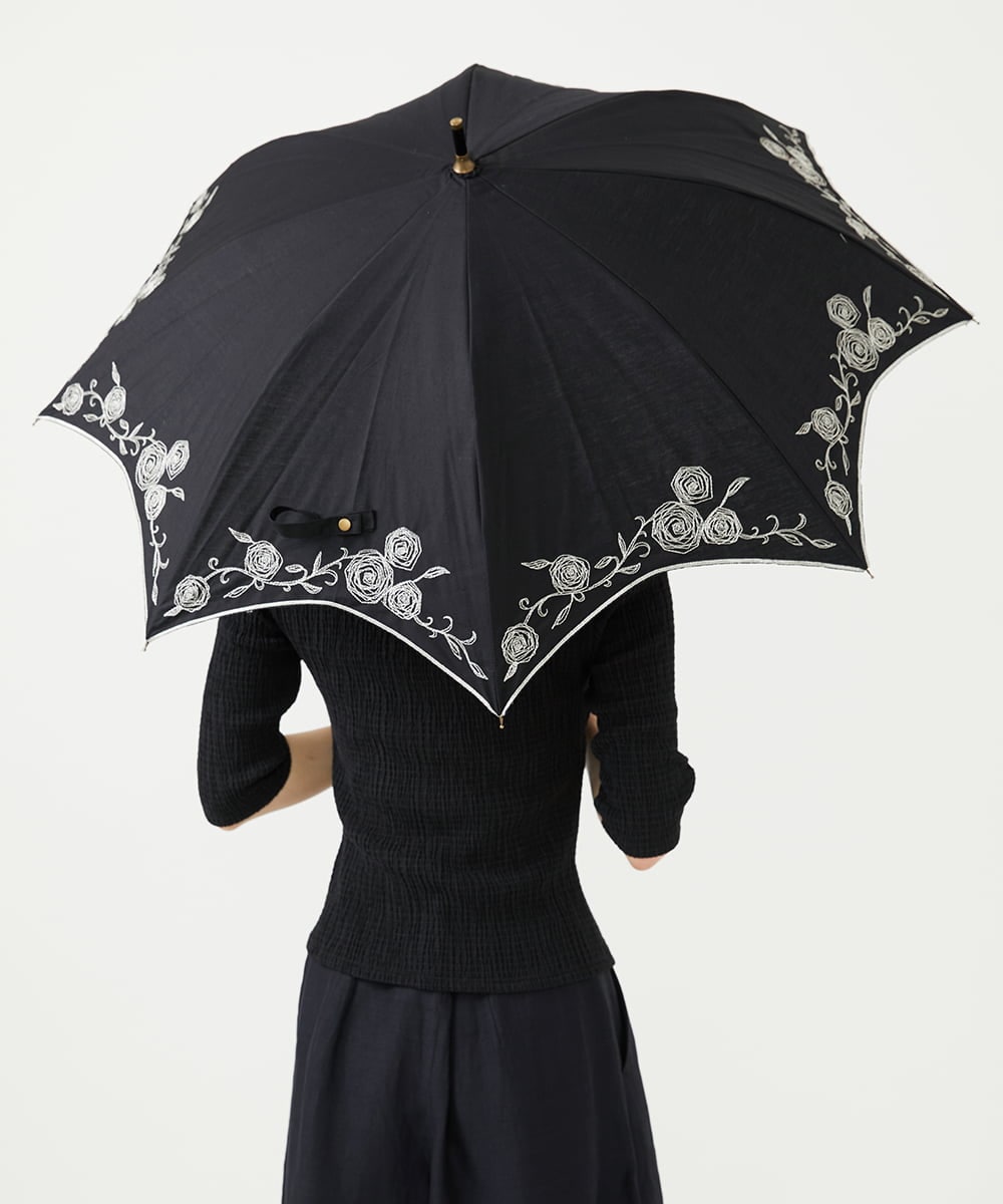 GKYGB03210 Sybilla(シビラ) 【晴雨兼用・UVカット】フラワーモチーフ刺繍日傘 ブラック