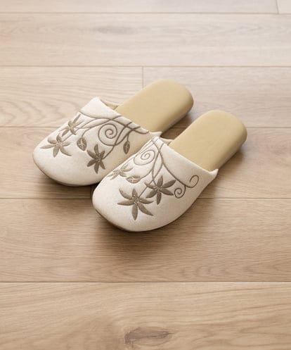 GQ6GD03025 Sybilla 【Sybilla】ヘニオ スリッパ