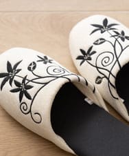 GQ6GD03025 Sybilla(シビラ) 【Sybilla】ヘニオ スリッパ  ブラック