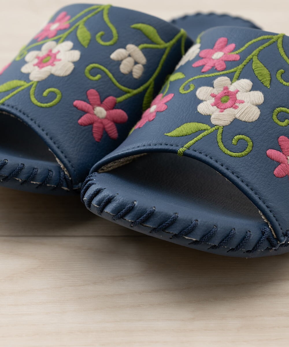 GQ6GD05050 Sybilla(バイヤーズ セレクト) 【Sybilla】フロラシオン スリッパ  ネイビーブルー