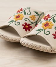 GQ6GD05050 Sybilla(バイヤーズ セレクト) 【Sybilla】フロラシオン スリッパ  ベージュ