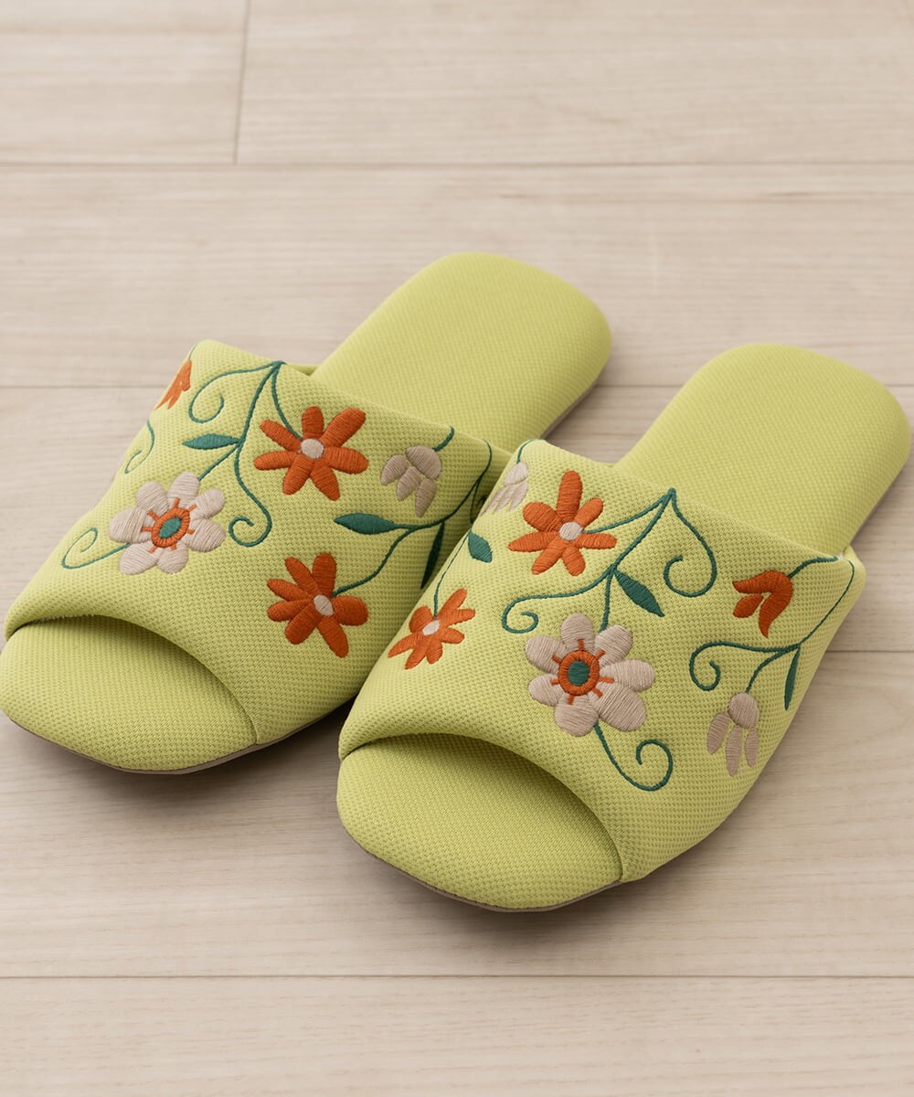 GQ6GD07025 Sybilla(バイヤーズ セレクト) 【Sybilla】 フラワーガーデン2 スリッパ グリーン