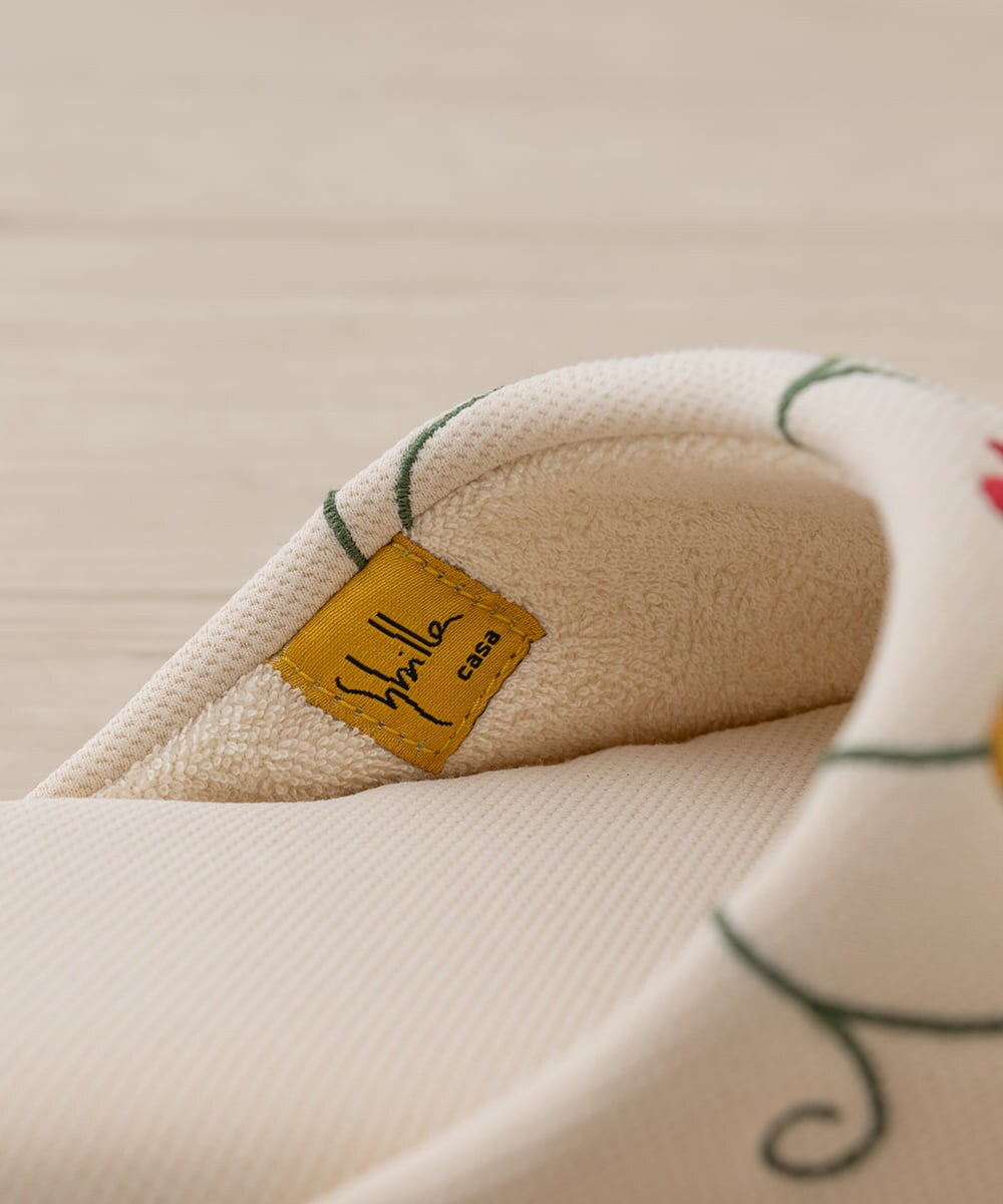 GQ6GD07025 Sybilla(バイヤーズ セレクト) 【Sybilla】 フラワーガーデン2 スリッパ ベージュ