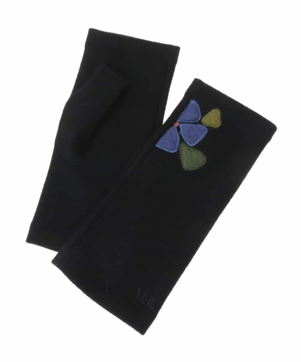 GS9AV01033 Sybilla(シビラ) 【抗菌防臭/日本製】フラワーデザインフィンガーレスハンドウォーマー ブラック