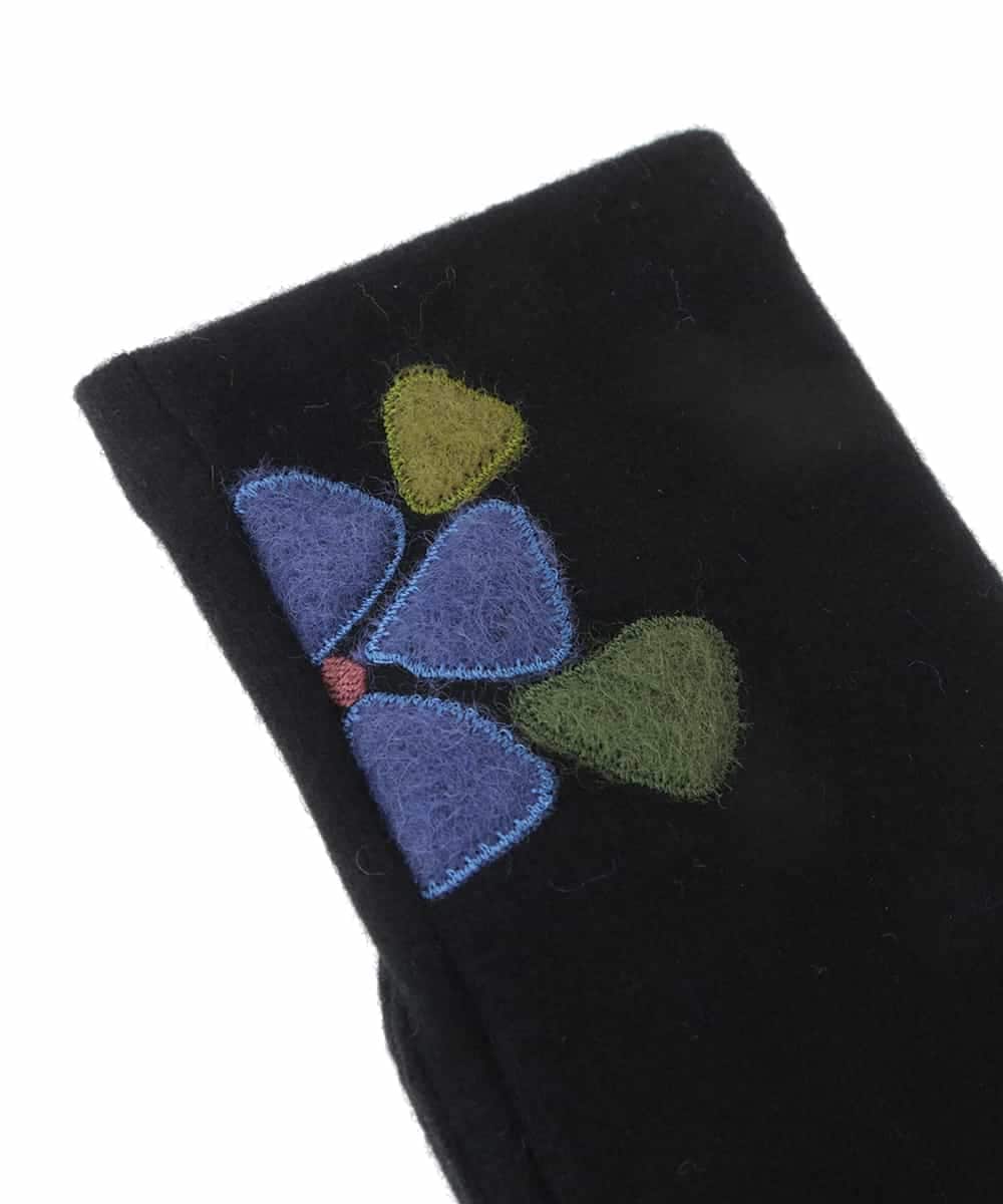 GS9AV01033 Sybilla(シビラ) 【抗菌防臭/日本製】フラワーデザインフィンガーレスハンドウォーマー ブラック