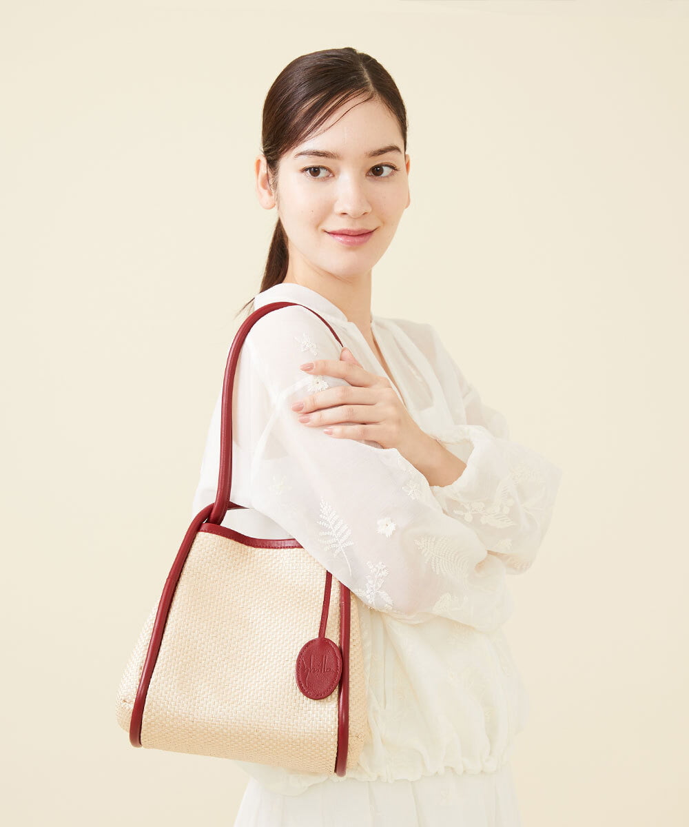GY5GX02430 Sybilla(シビラ) ◆受注生産につき返品・交換・キャンセル不可◆パナマ織りラウンドフォルムバッグ レッド