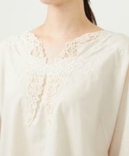 GYBGF30800 Sybilla(シビラ) ◆受注生産◆フラワーレース刺繍ブラウス アイボリー