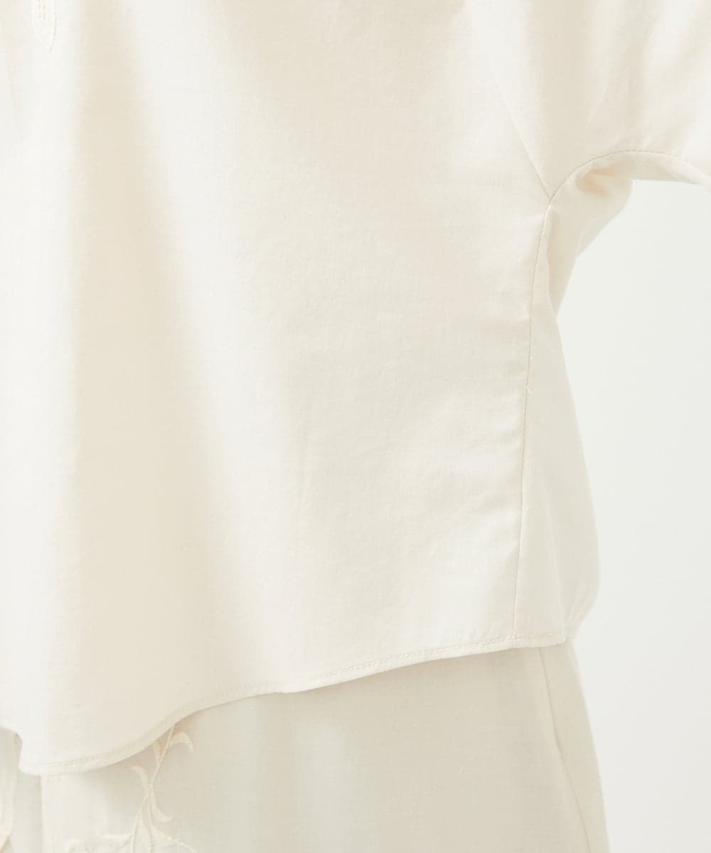 GYBGF30800 Sybilla(シビラ) ◆受注生産◆フラワーレース刺繍ブラウス アイボリー