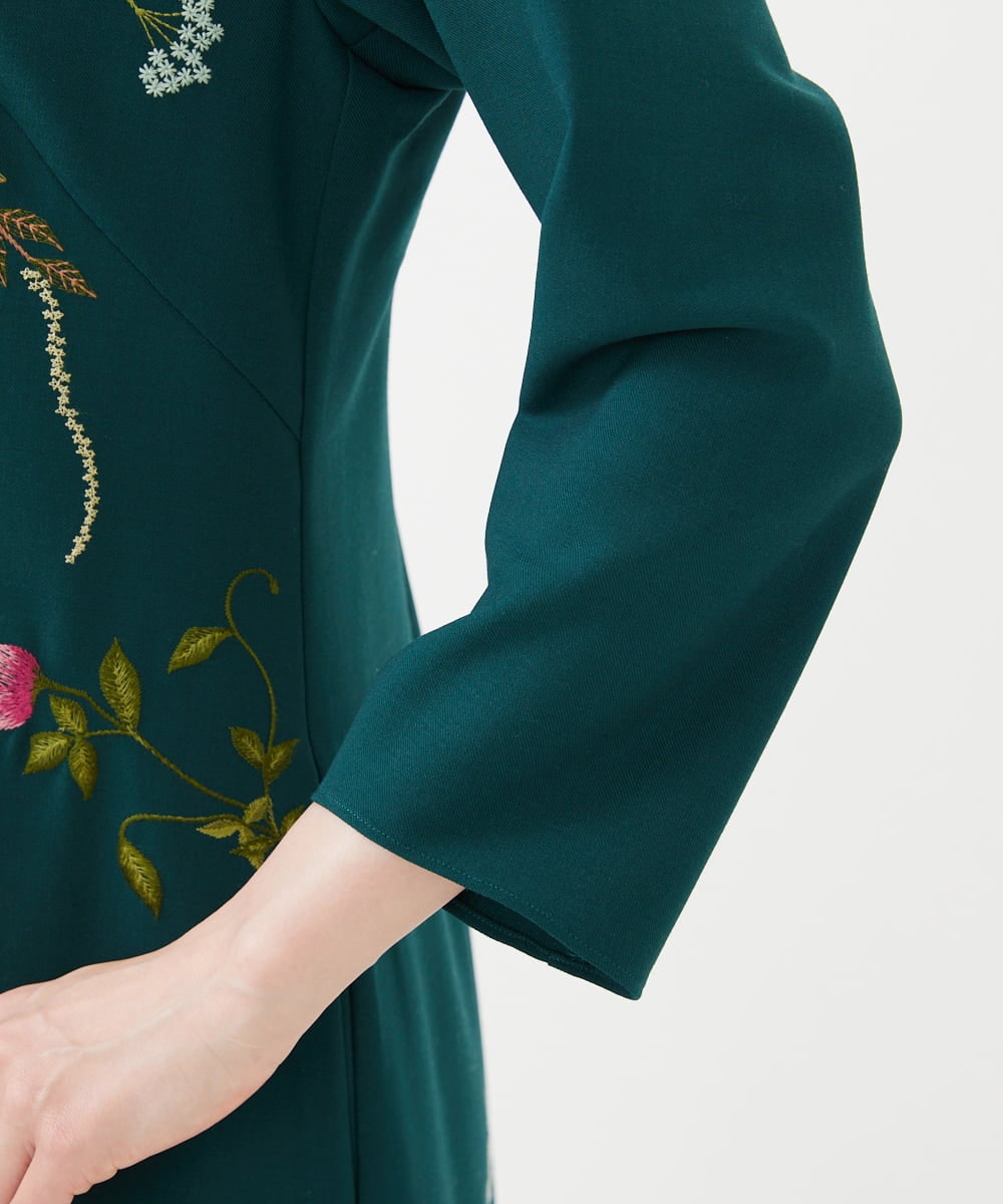 GYEVF02100 Sybilla(シビラ) ◆受注生産◆ブーケフラワー刺繍ドレス グリーン