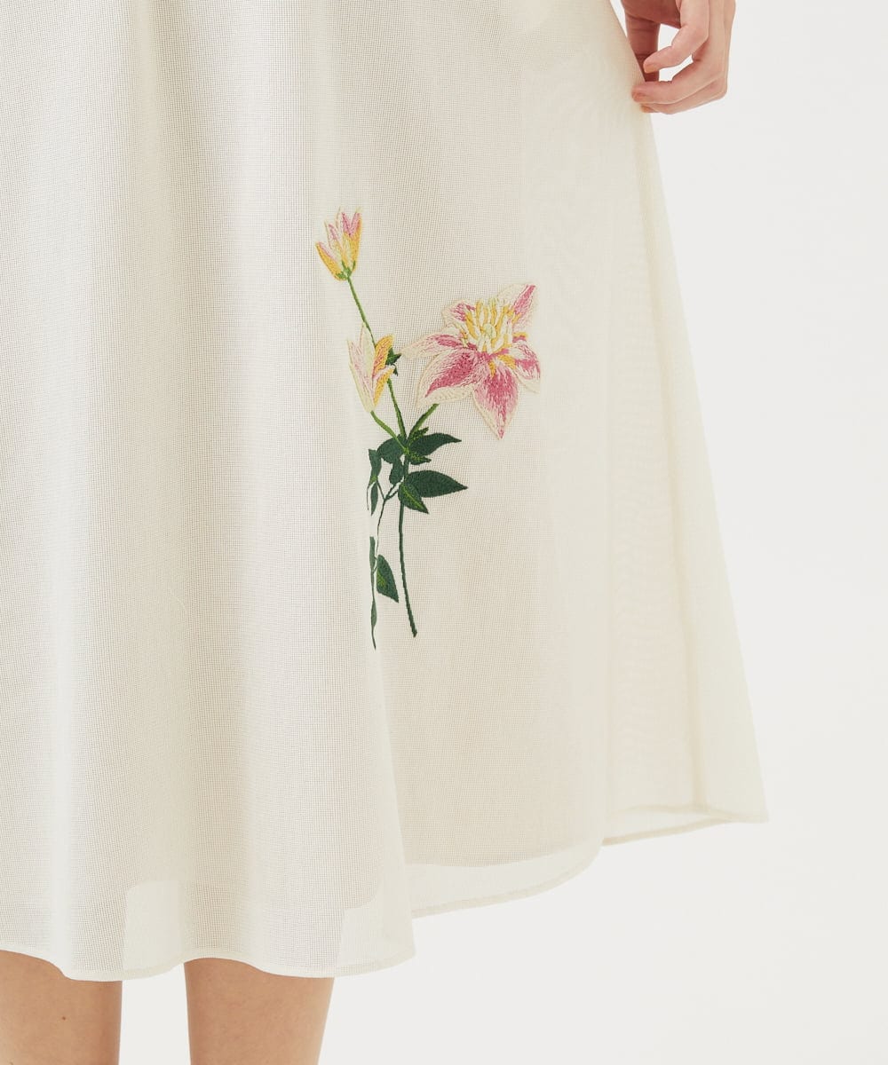 GYEYF36120 Sybilla(シビラ) ◆受注生産◆フラワー刺繍コットンメッシュドレス アイボリー