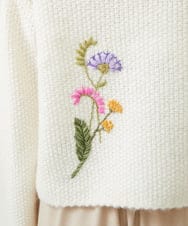 GYFAI03750 Sybilla(シビラ) ◆受注生産◆フラワーハンド刺繍ニット オフホワイト