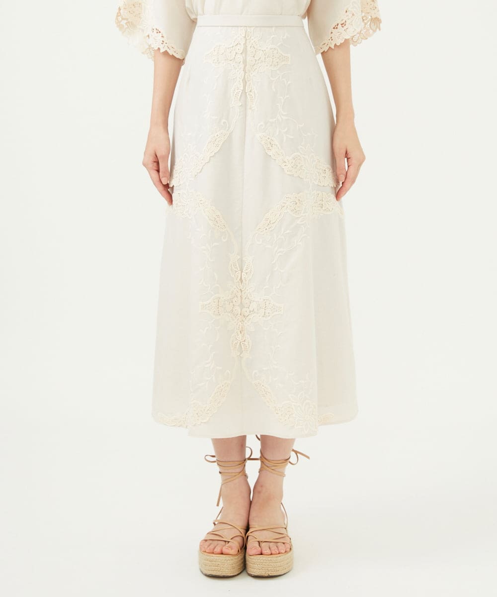 GYHYF32100 Sybilla(シビラ) ◆受注生産◆フラワーレース刺繍スカート アイボリー