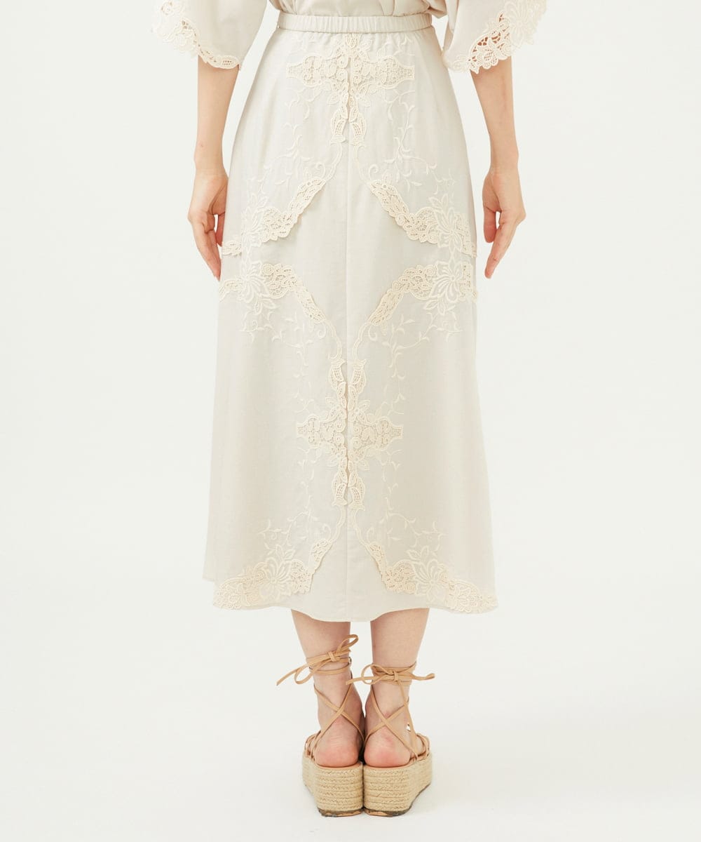 GYHYF32100 Sybilla(シビラ) ◆受注生産◆フラワーレース刺繍スカート アイボリー