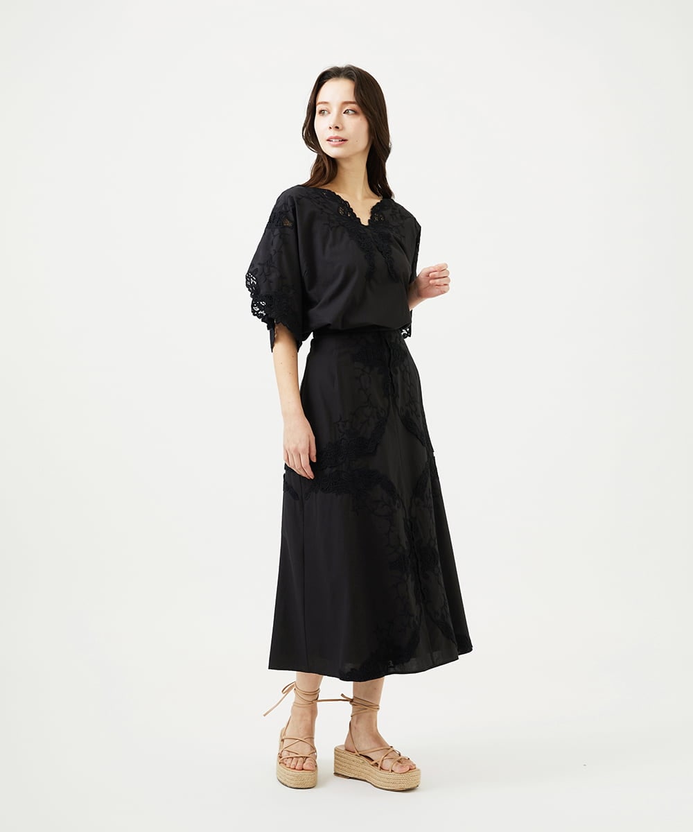 GYHYF32100 Sybilla(シビラ) ◆受注生産◆フラワーレース刺繍スカート ブラック