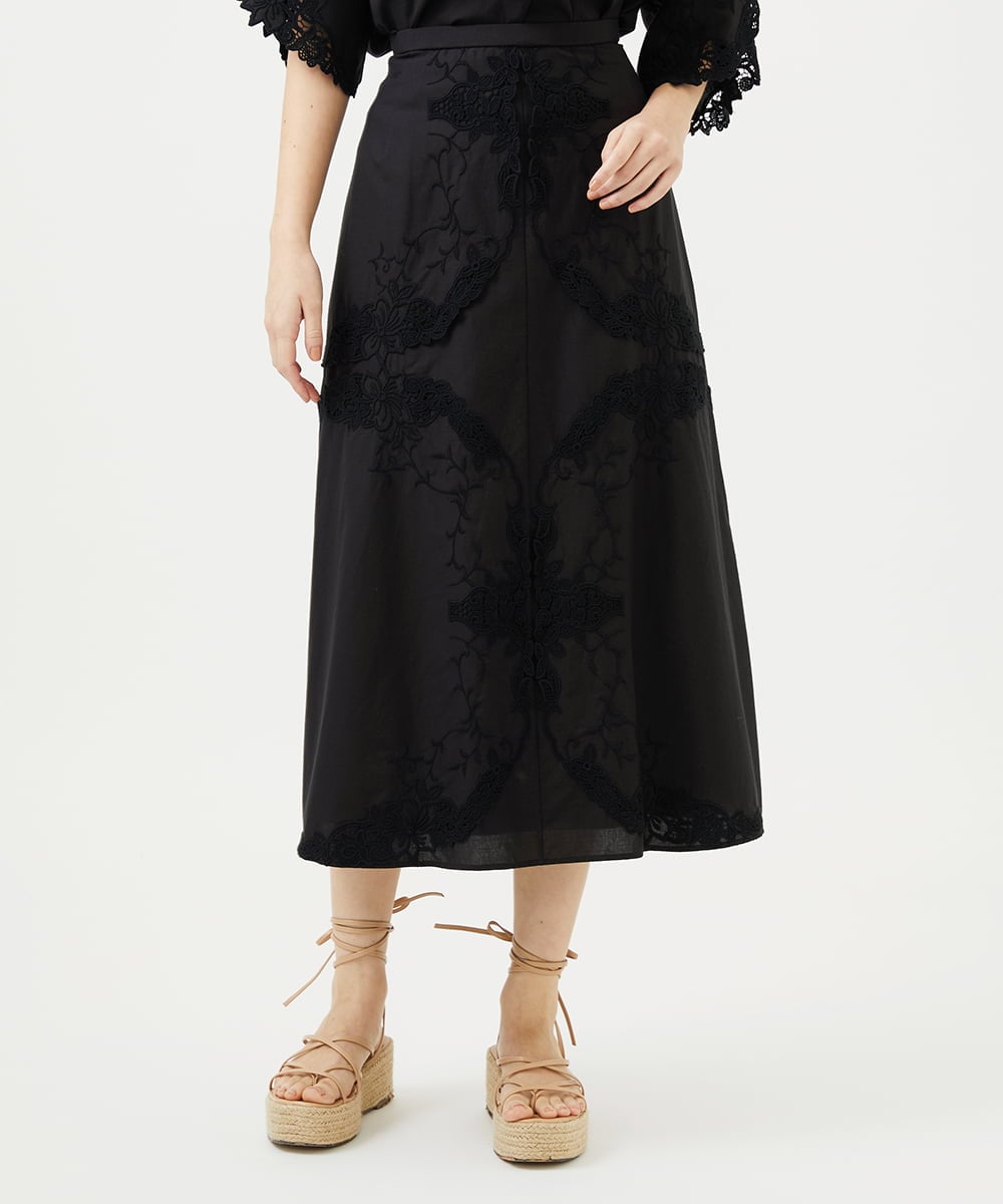 GYHYF32100 Sybilla(シビラ) ◆受注生産◆フラワーレース刺繍スカート ブラック