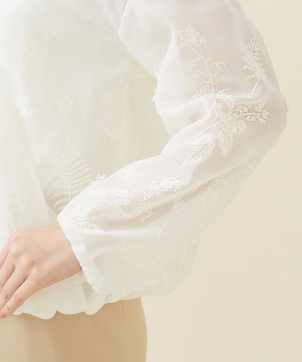 GYJGX01700 Sybilla(シビラ) ◆受注生産につき返品・交換・キャンセル不可◆ボタニカルガーデン刺繍シアーブルゾン ホワイト