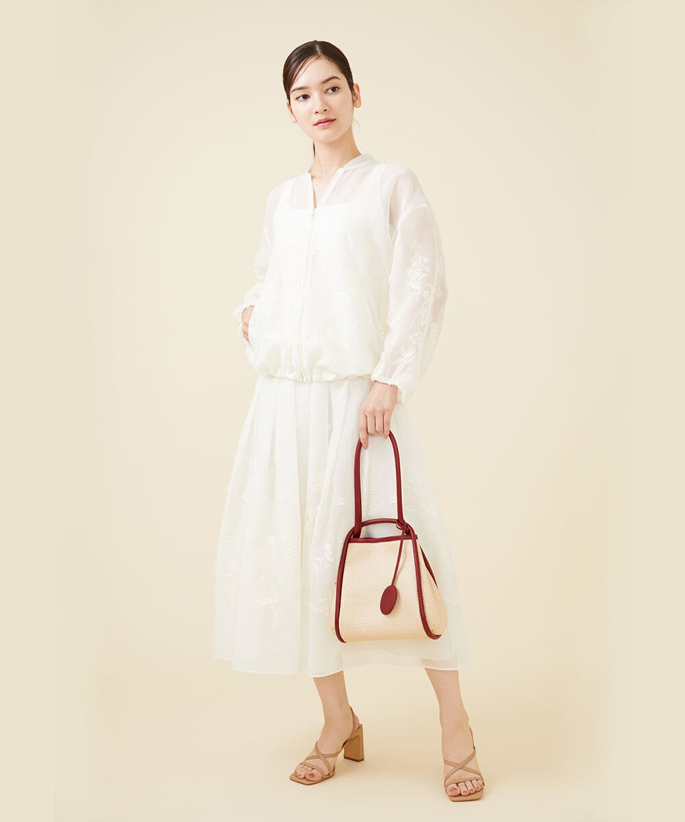 GYJGX01700 Sybilla(シビラ) ◆受注生産につき返品・交換・キャンセル不可◆ボタニカルガーデン刺繍シアーブルゾン ホワイト