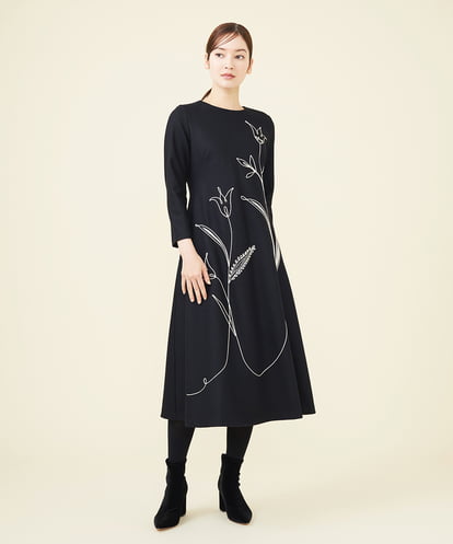 GYPAC01900 Sybilla ◆受注生産につき返品・交換・キャンセル不可◆フラワーコード刺繍ドレス