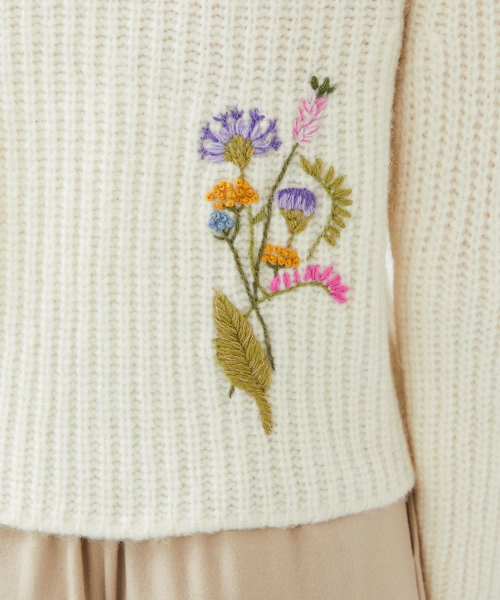 GYSAI01800 Sybilla(シビラ) ◆受注生産◆フラワーハンド刺繍カーディガン オフホワイト